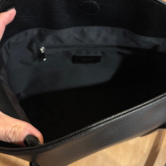 Monorow Sara Black Leather East West Shoulder Bag - Picture 5 of 14